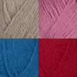 Nærbilde i fire ruter av Viking Garn Alpaca Storm i beige, rosa, blått og rødt